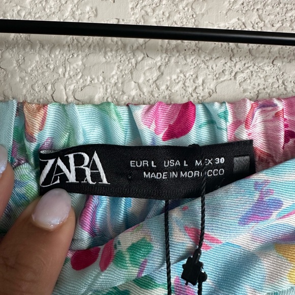 Zara Floral Multicolor Trousers - Picture 5 of 6